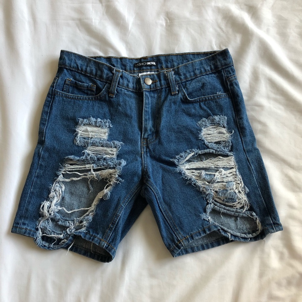 Distressed fashion nova denim shorts